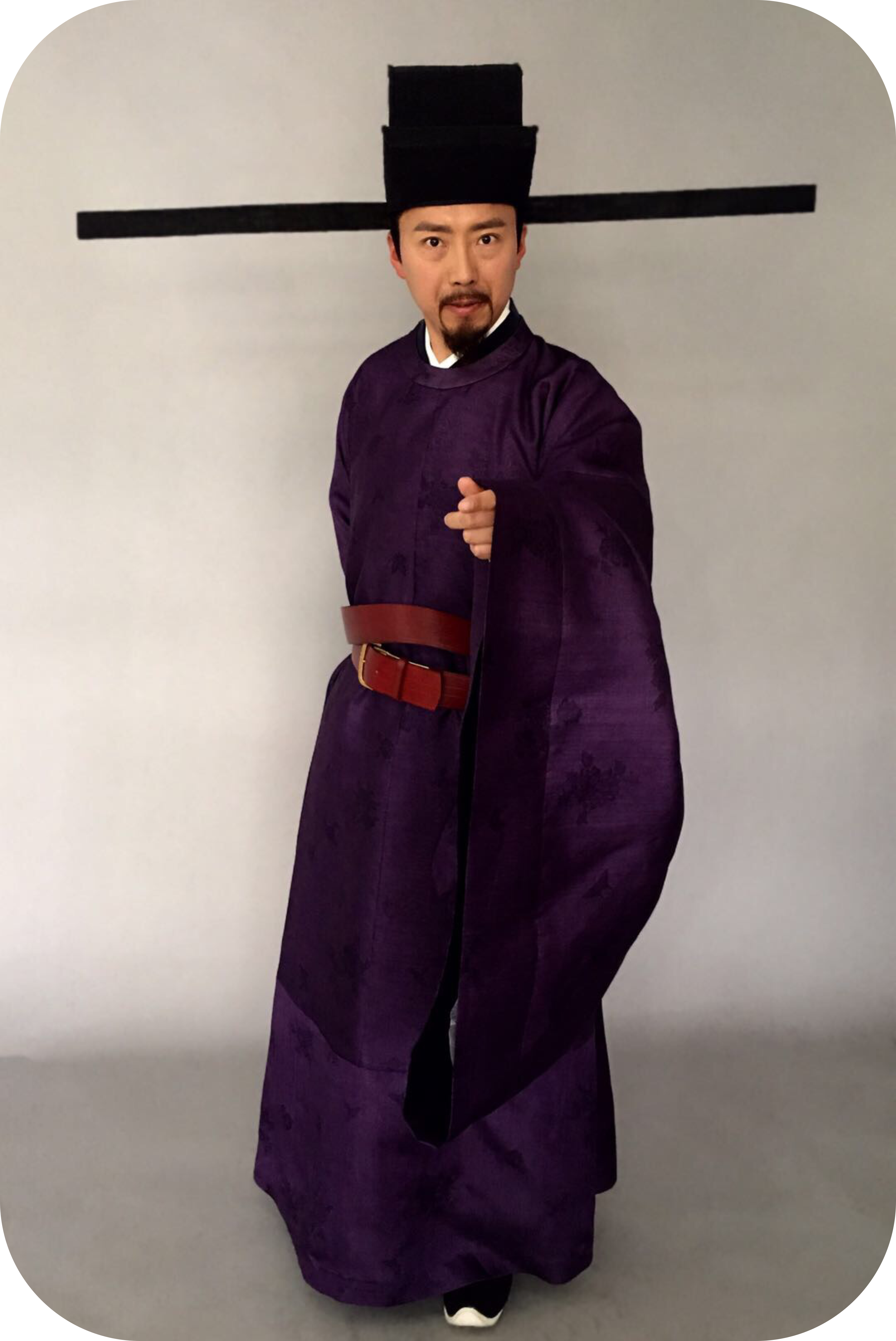 张云的写真-《清平乐》饰演赵允让