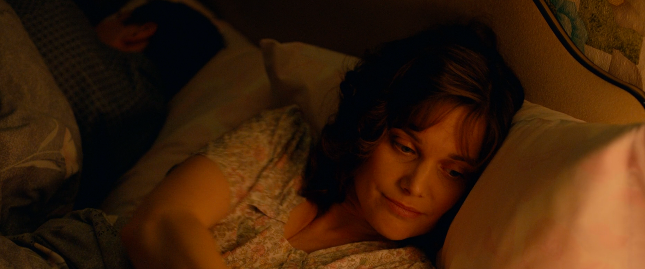 利兹·怀特的写真-2014《骄傲》Dai的妻...