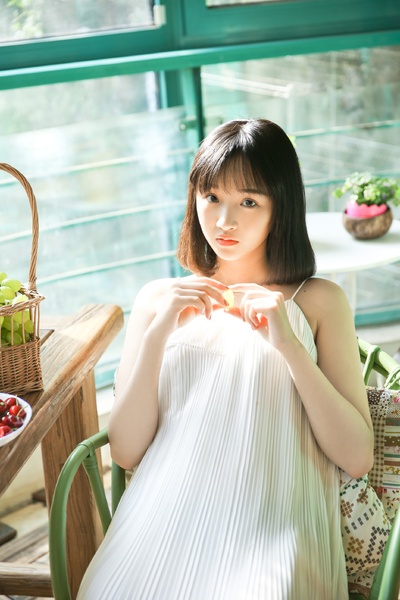 梁宝羚的写真-梁宝羚