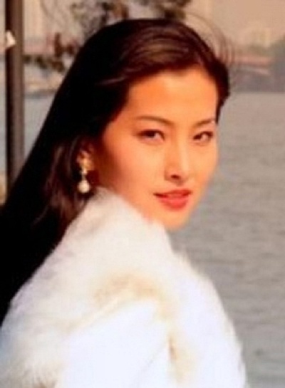 刘茜的写真-焦俊艳左小青白百何王...