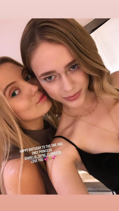 阿梅利亚·克拉克森的写真