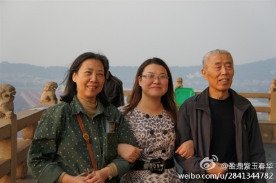 诸葛怡的写真-王枫（右），他的夫人...