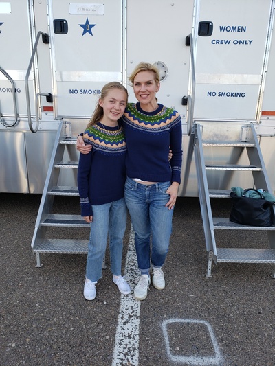 凯蒂·贝丝·霍尔的写真