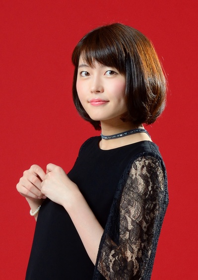 千本木彩花的写真