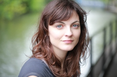 奥尔加·韦尔利的写真