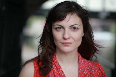 奥尔加·韦尔利的写真