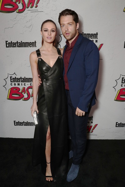 索菲亚·斯凯尔顿的写真