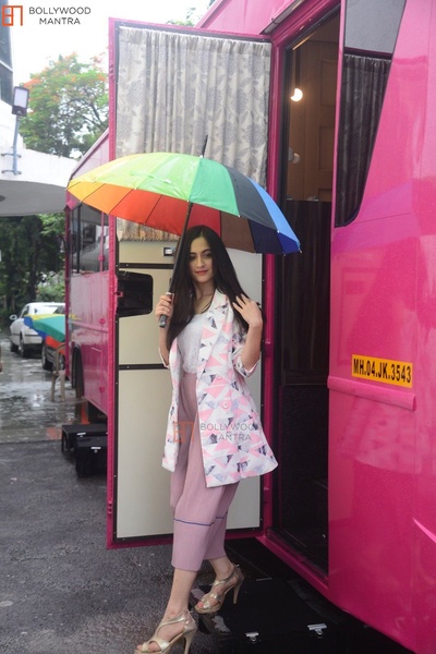 桑杰达·谢赫的写真