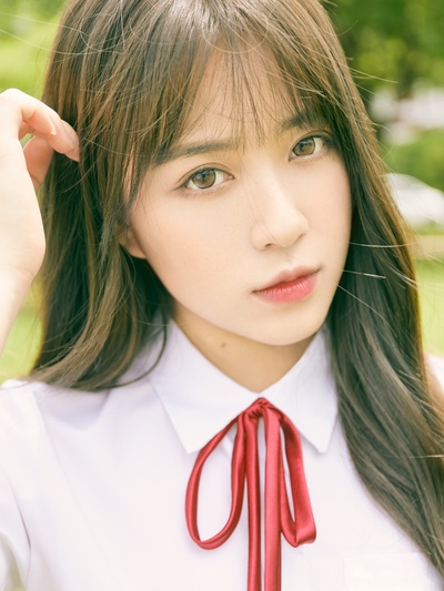 毛唯嘉的写真-毛唯嘉