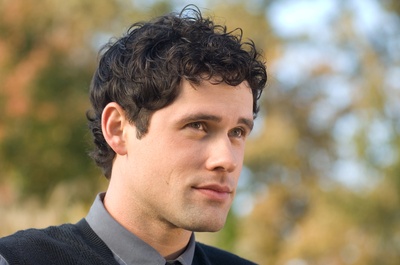 本·霍灵斯沃斯的写真