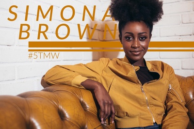 西蒙娜·布朗的写真