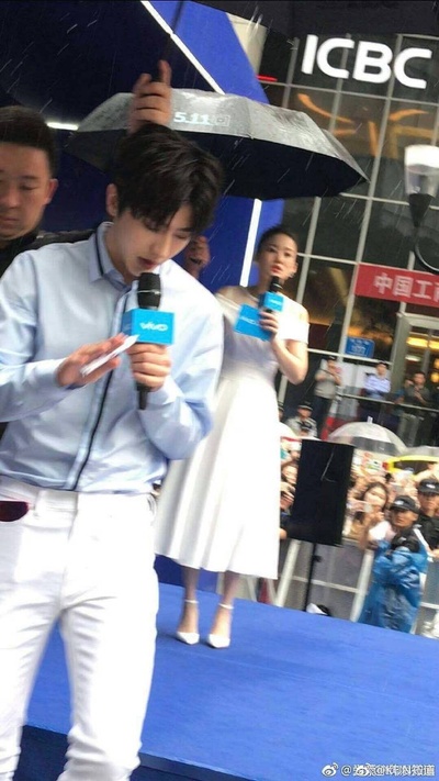 蔡徐坤的写真-原图