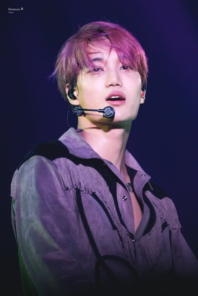 金钟仁的写真-cr. Hermoso