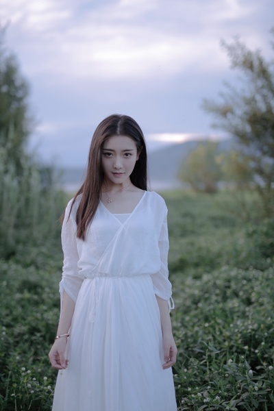 孟璐的写真-孟璐