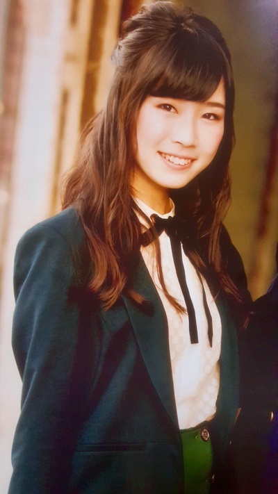 青山吉能的写真