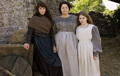 鲁思·琼斯的写真