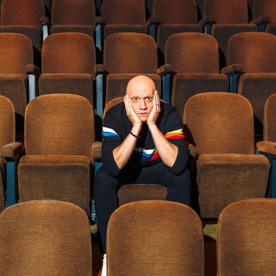 安东尼·凯瑞根的写真-Anthony Carrigan