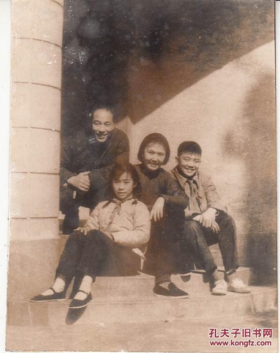 蒋君超的写真-白杨、蒋君超夫妇全家...