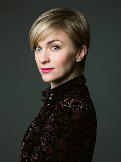 丽莎·奥哈雷的写真