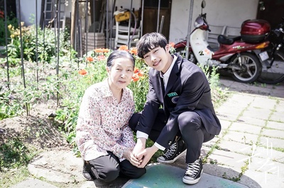 孙荣顺的写真-救救我 구해줘 (2017)