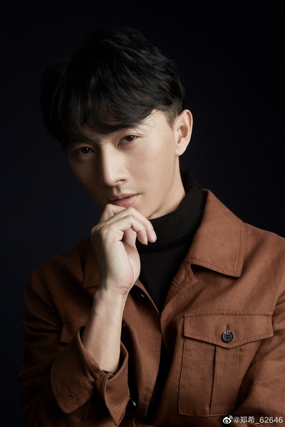 郑希的写真-配音演员、配音导演郑...