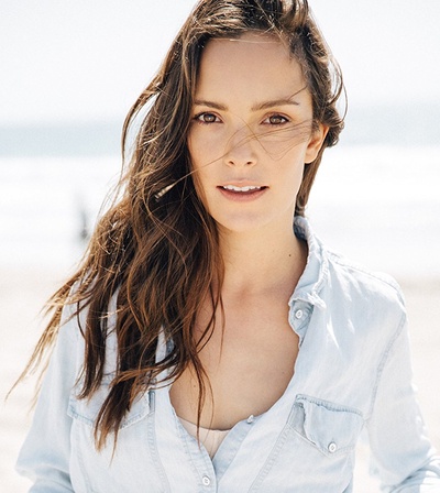 乔迪·巴尔弗的写真