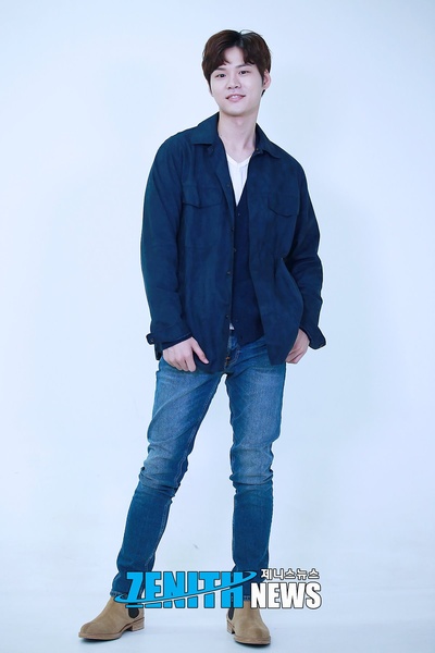 尹志温的写真-https://m.post.naver.c...