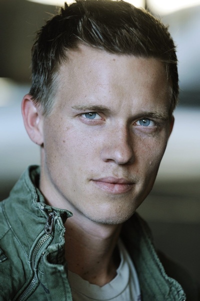 沃伦·科尔的写真