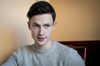 阿纳斯·费达拉维修斯的写真-在Tjockare än vatten...