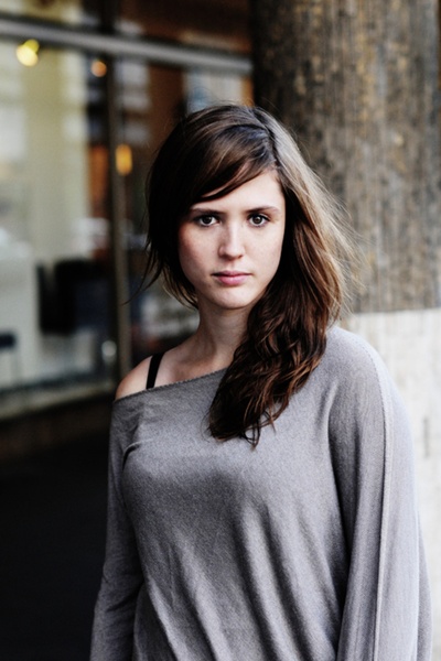 艾米莉·考克斯的写真