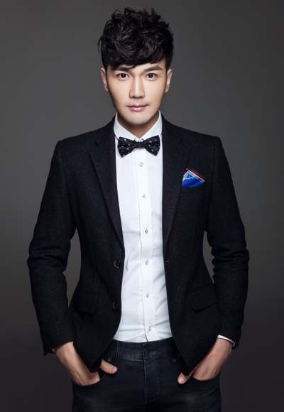 魏鹏的写真-魏鹏