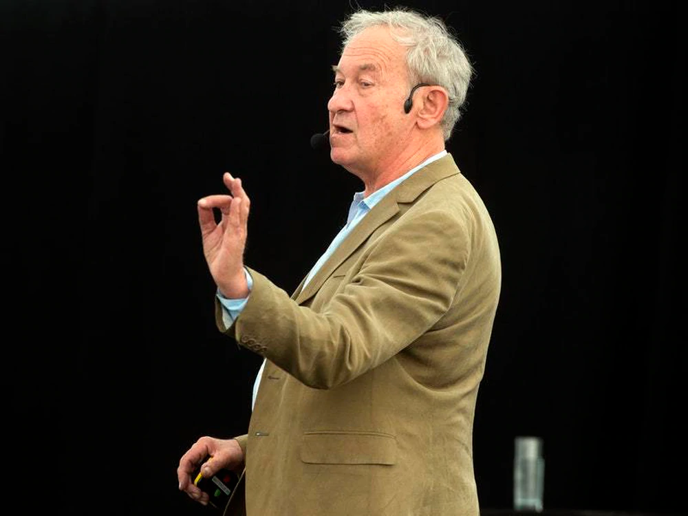 西蒙·沙玛的写真