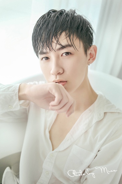 查杰的写真-查杰早期写真，来源微...