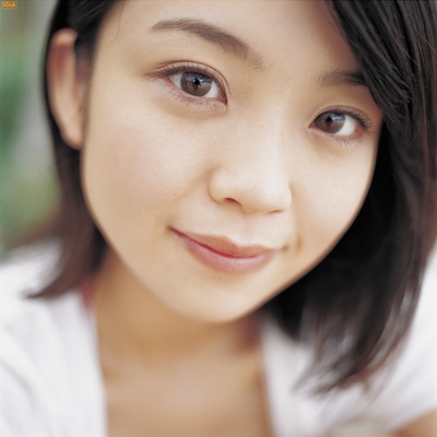 秋山奈奈的写真