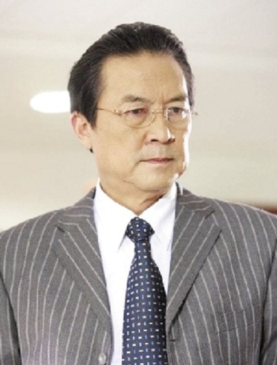 黄达亮的写真-http://book.ifeng.com/...