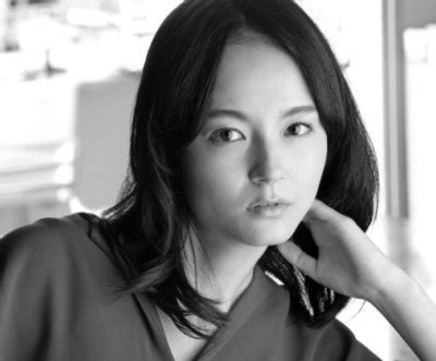 松冈璃奈子的写真