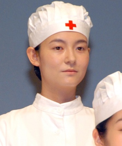 松冈璃奈子的写真