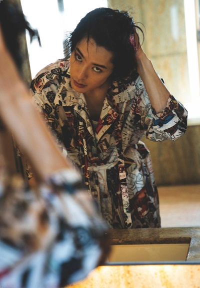 盐野瑛久的写真