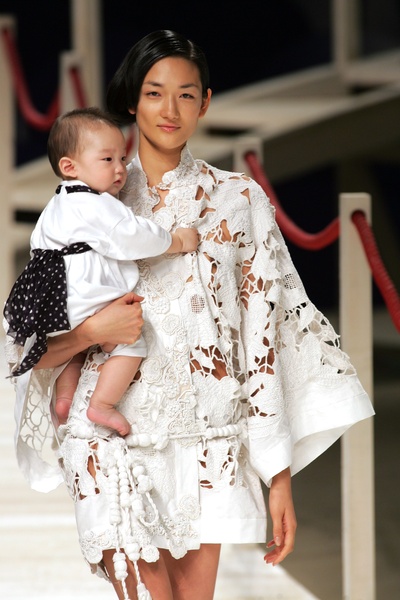 富永爱的写真-Ai和她的儿子Akitsugu