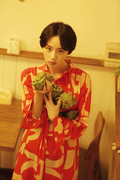 邓欣的写真-邓郁立武汉街拍